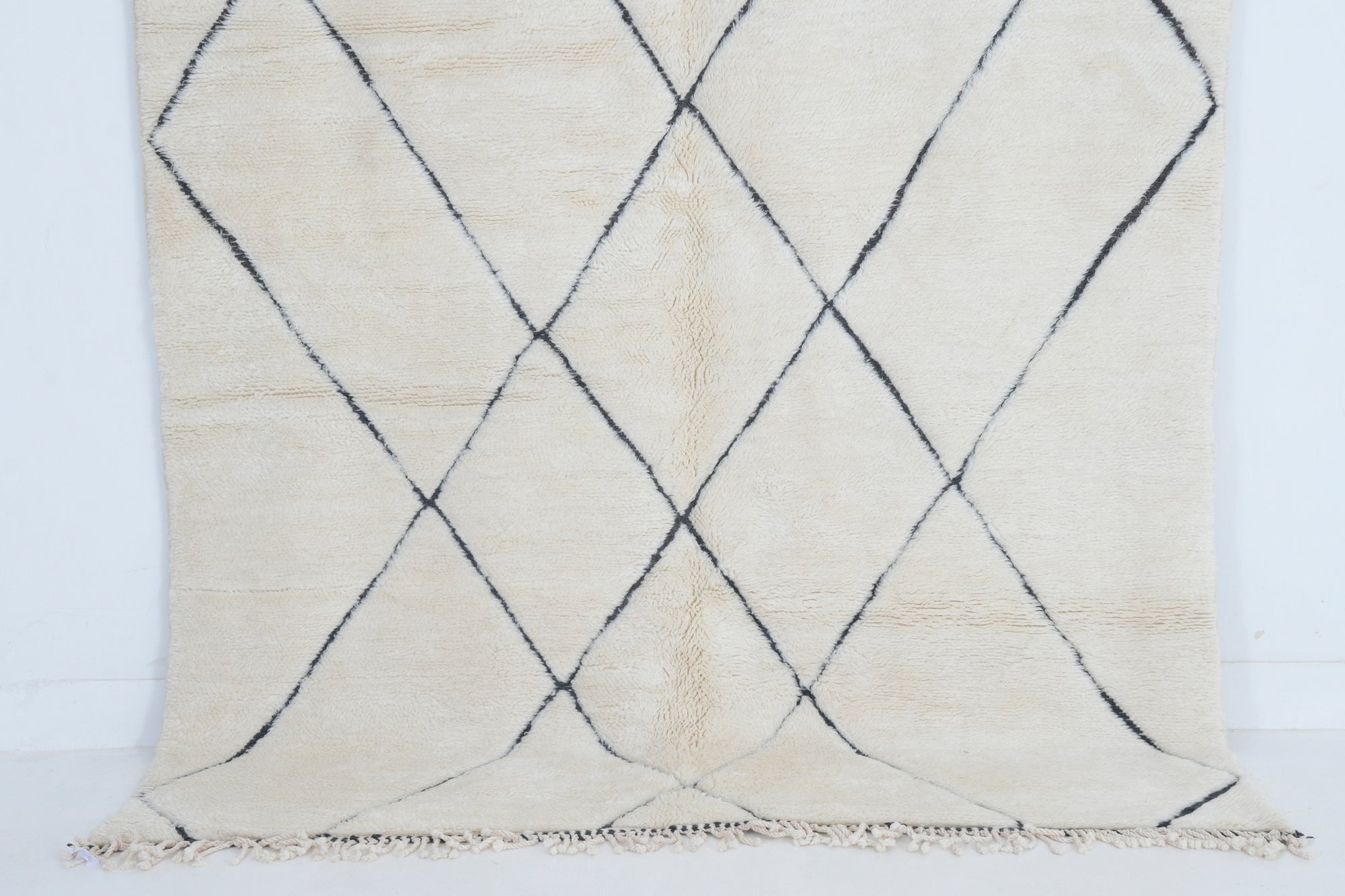 Moroccan custom rug from Beni Ourain, Wool and Thread, black and white