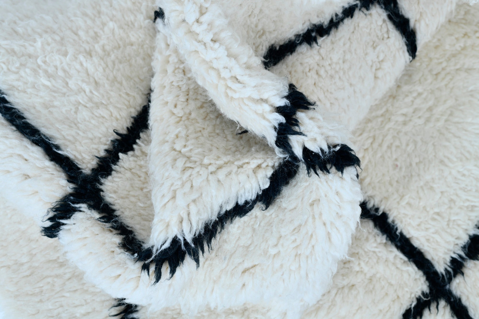 Black and White Berber Mosaic Rug 3340