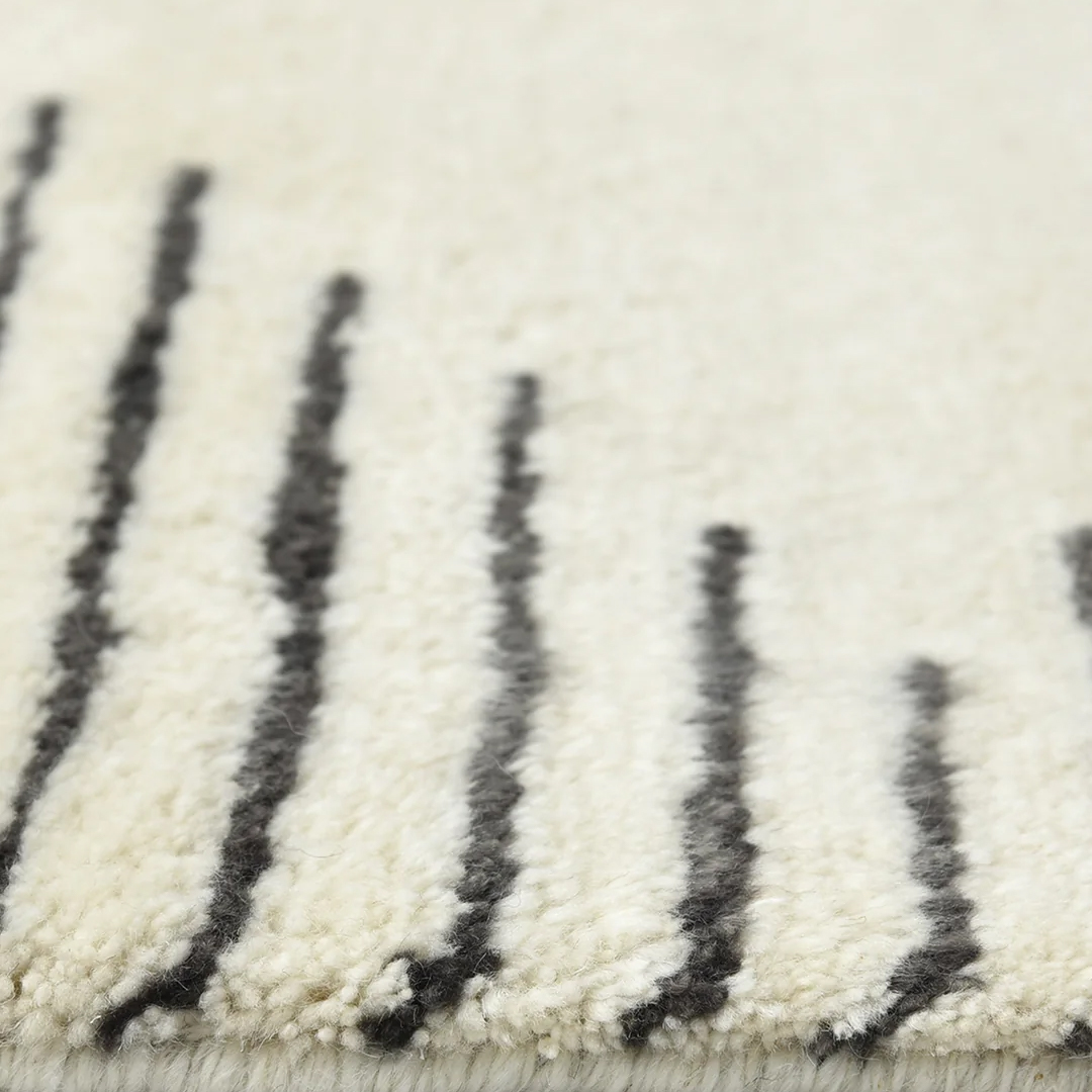 Symmetrical Lines 3536