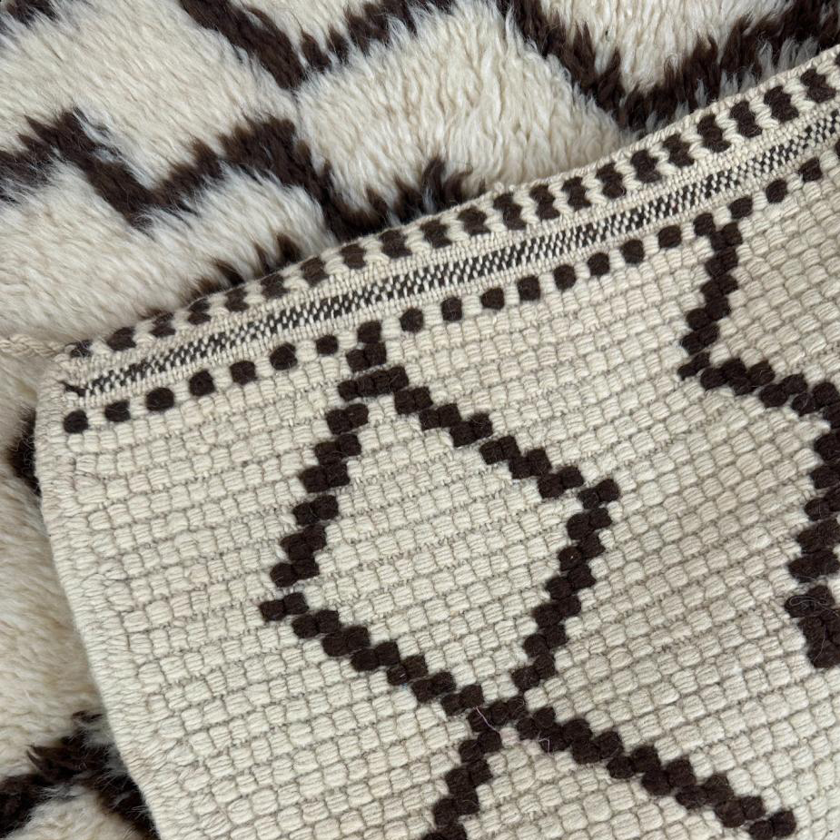 Moroccan custom rug from Beni Ourain, Wool and Thread, White