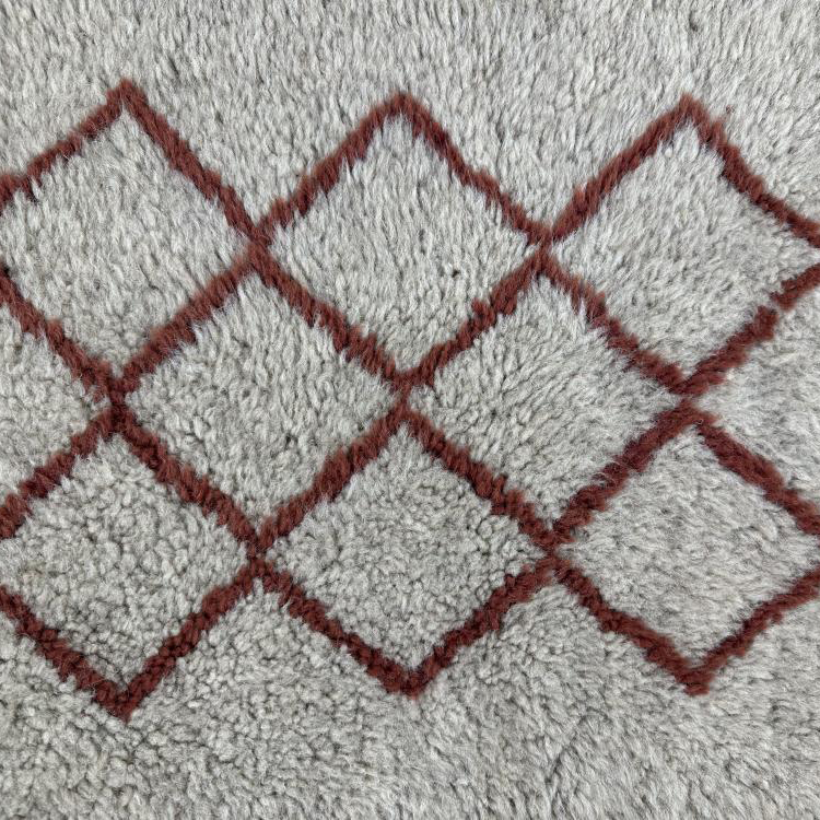 Elegance Red on Gray Rug 4530