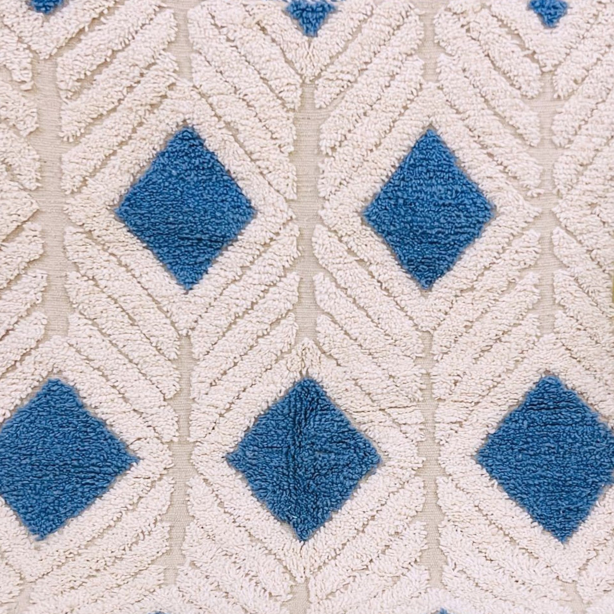 Moroccan custom rug from Beni Ourain, Wool, Off-white