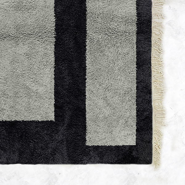 Black and Grey 5311